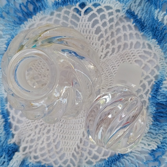 Crystal Perfume Decanter - Picture 3 of 4